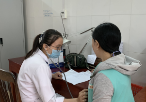 Khám Sản-Phụ khoa miễn phí cho hơn 100 phụ nữ huyện Mộ Đức