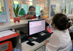 Bệnh viện Sản-Nhi tỉnh: Thẻ khám bệnh thông minh- nhiều tiện ích ưu việt