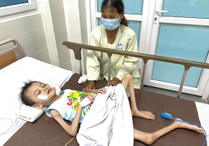 (TH28) GIÚP ĐỠ CHÁU BÉ 10 TUỔI BỊ BẠI NÃO, NHIỄM TRÙNG HUYẾT, SUY DINH DƯỠNG NẶNG