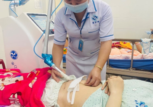 NHANH LÀNH VẾT THƯƠNG SAU SINH NHỜ CHIẾU TIA PLASAMA LẠNH TẠI BỆNH VIỆN SẢN-NHI TỈNH QUẢNG NGÃI
